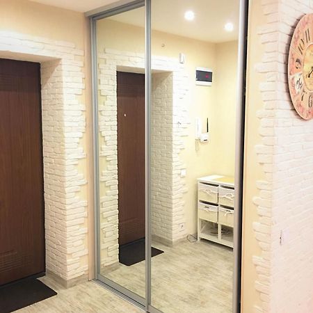 Studio Luxe On Victory Street In The City Center Vínnytsia Exterior foto