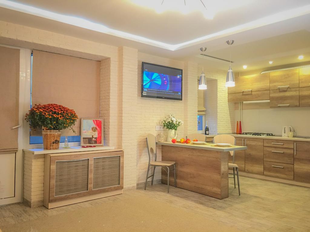 Studio Luxe On Victory Street In The City Center Vínnytsia Exterior foto